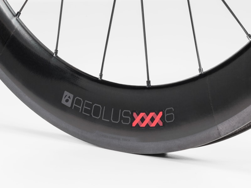 Bontrager Aeolus XXX 6 TLR Clincher Road Wheel - Trek Bikes (GB)