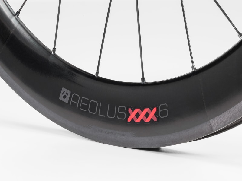 Bontrager Aeolus XXX 6 TLR Clincher Road Wheel - Trek Bikes (CA)