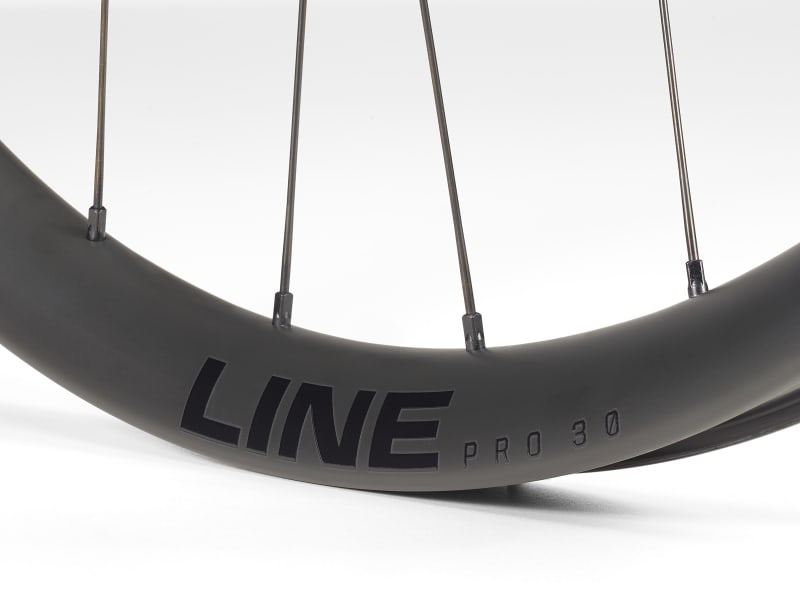 Bontrager Line Pro 30 TLR Boost 29 MTB Wheel Trek Bikes