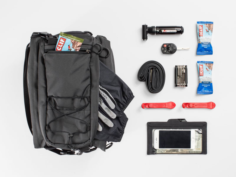 Bontrager mik utility trunk bag with panniers clearance