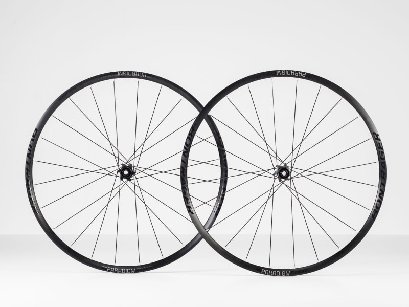 Bontrager Paradigm Comp TLR Disc Road Wheel - Trek Bikes (JP)
