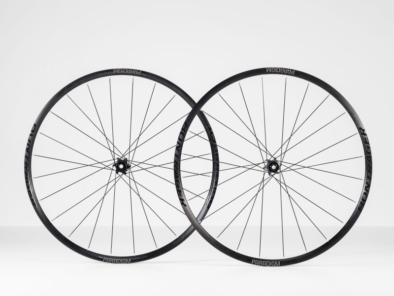 Bontrager Paradigm Comp TLR Disc Road Wheel - Trek Bikes (INE)