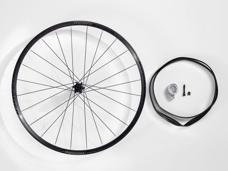 Bontrager paradigm tlr road top wheel