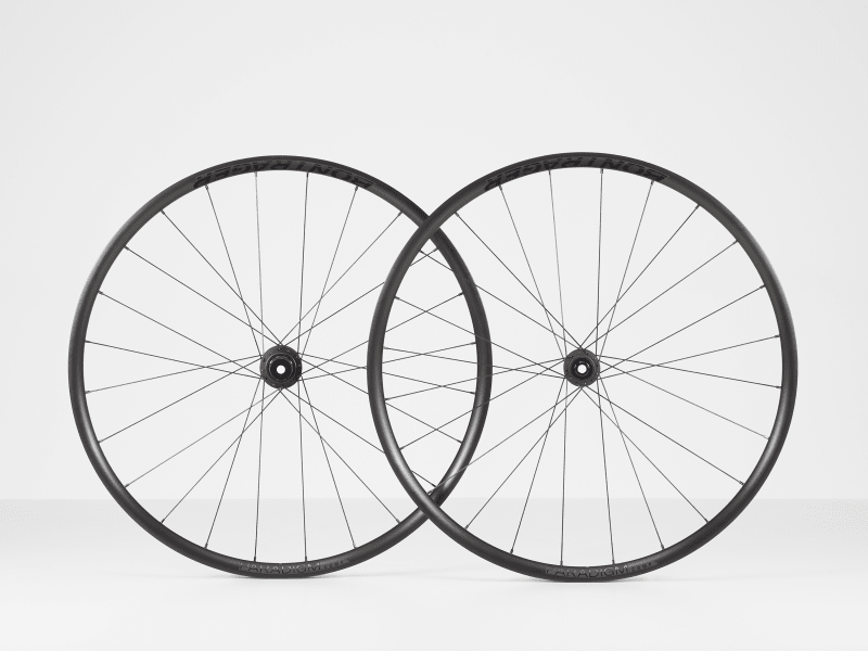 Bontrager Paradigm Comp TLR Disc Road Wheel - Trek Bikes