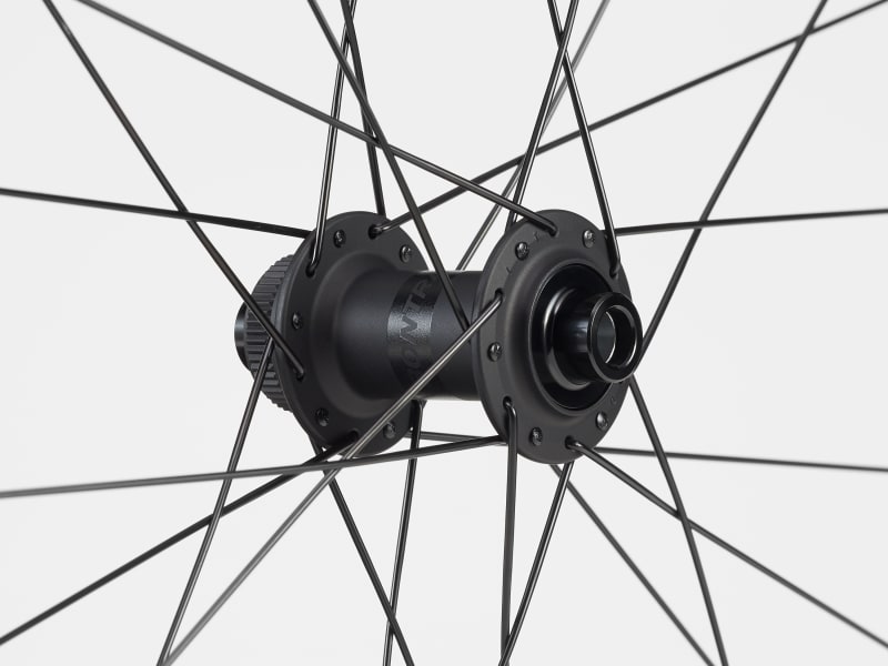 Bontrager Paradigm Comp TLR Disc Road Wheel - Trek Bikes