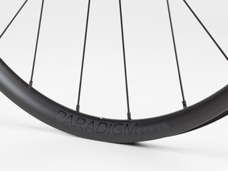Bontrager Paradigm Comp TLR Disc Road Wheel - Trek Bikes (CA)