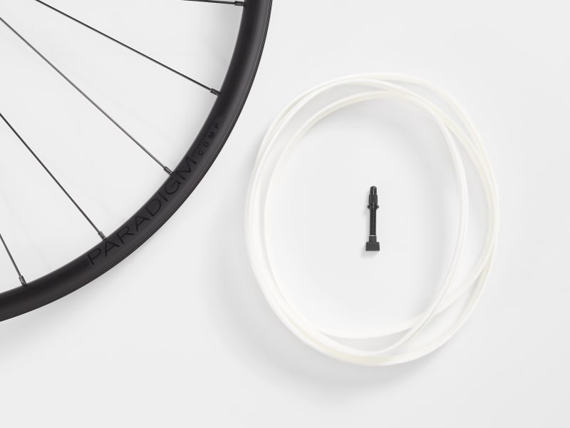 Bontrager Paradigm Comp TLR Disc Road Wheel - Trek Bikes