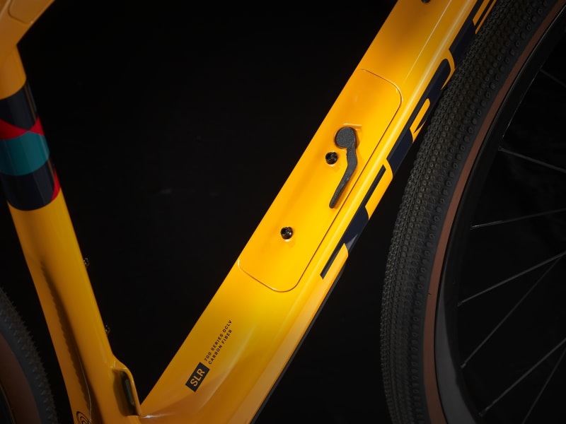 Trek 700 oclv carbon on sale