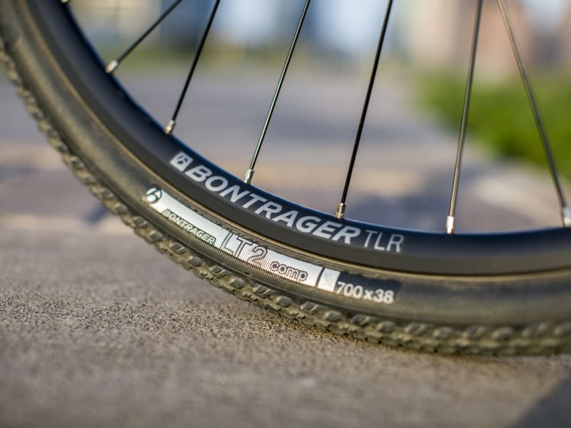 Bontrager lt2 sales 700x38c tube