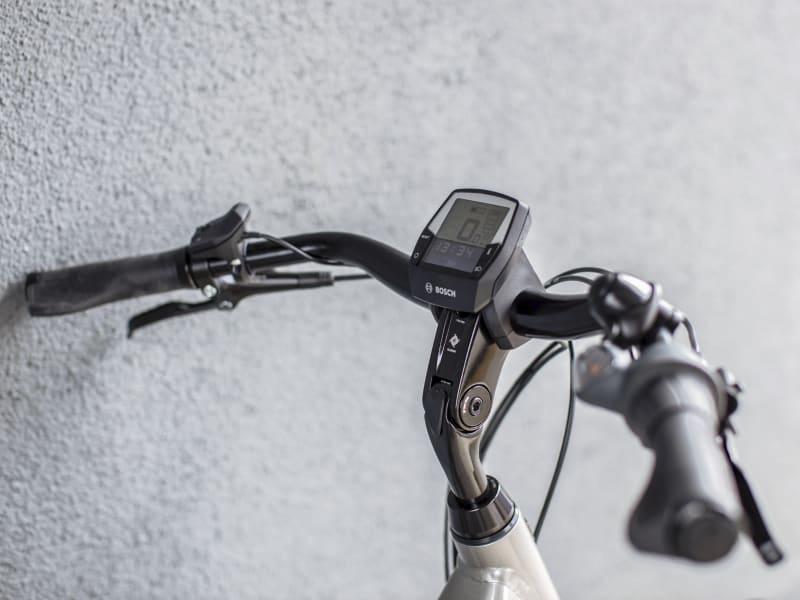District 9 Lowstep Trek Bikes GB