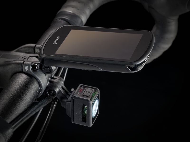 Trek domane sales al 2 accessories