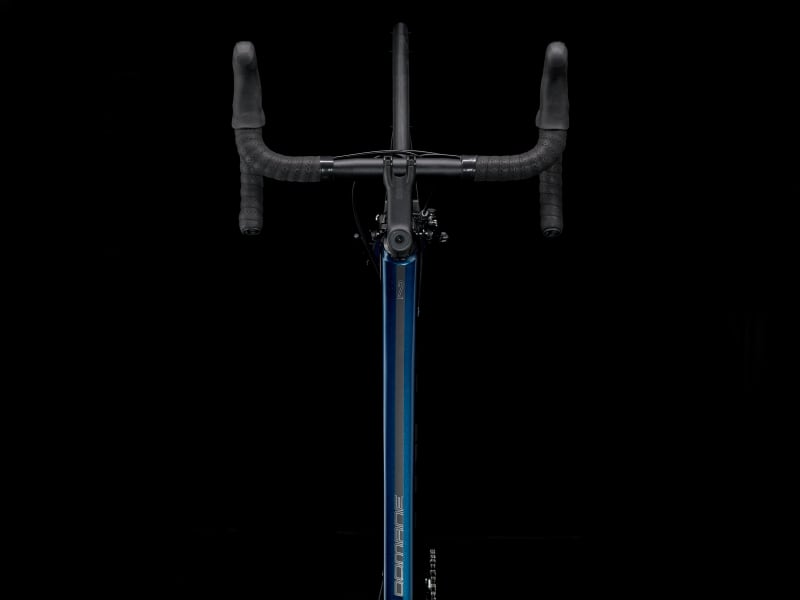 Trek road bike domane al 2 sale
