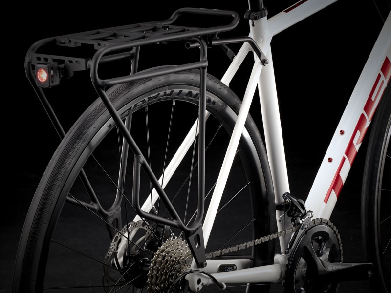 Trek domane al 3 2021 road bike best sale
