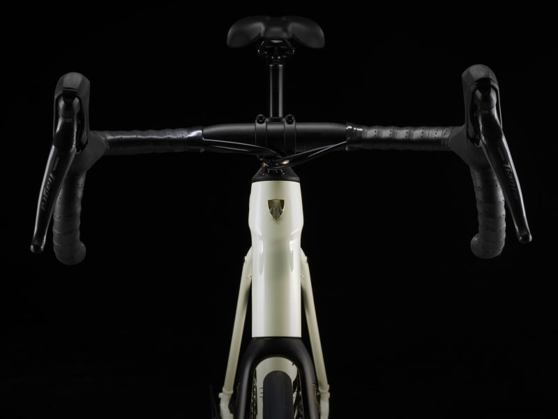 Trek domane al 4 2025 2019 road bike