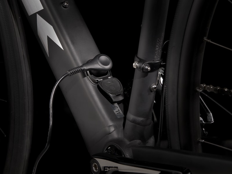 Trek domane hot sale plus