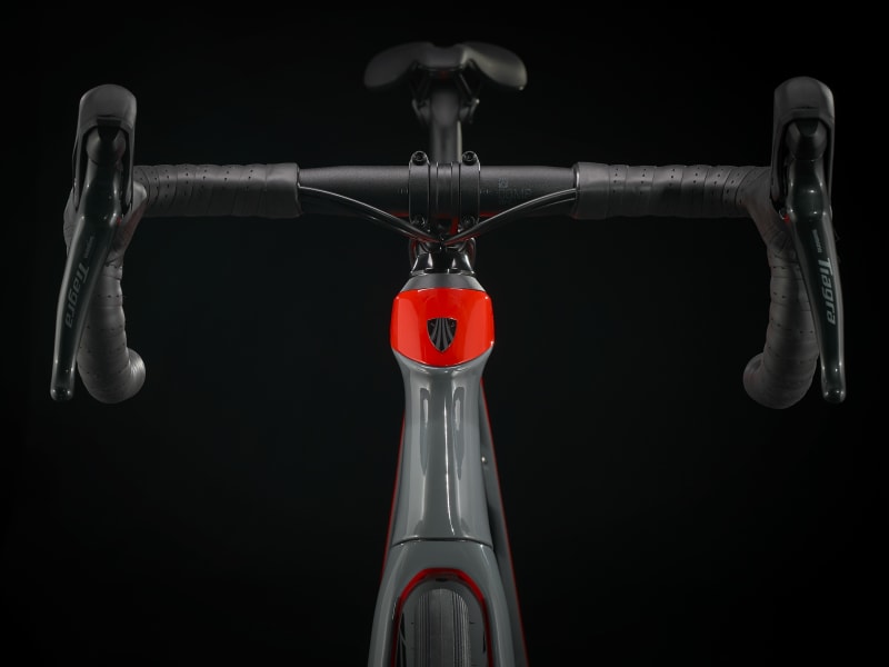 Trek domane sl4 disc 2021 best sale
