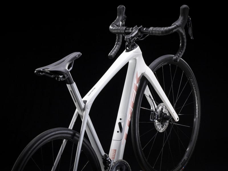 Trek domane sl 6 disc 2020 deals