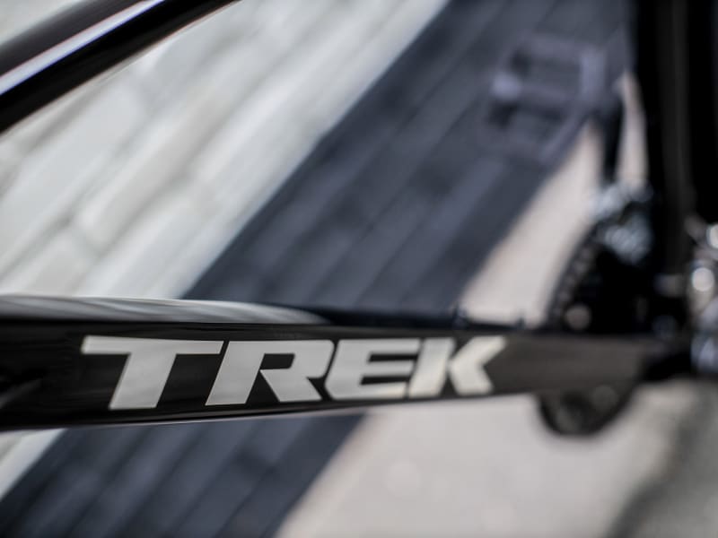 Trek dual sport 2 equipped 2020 hybrid best sale bike