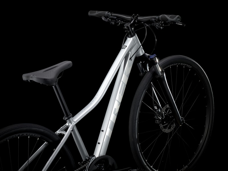 Trek Dual Sport 2 Hybrid Bike