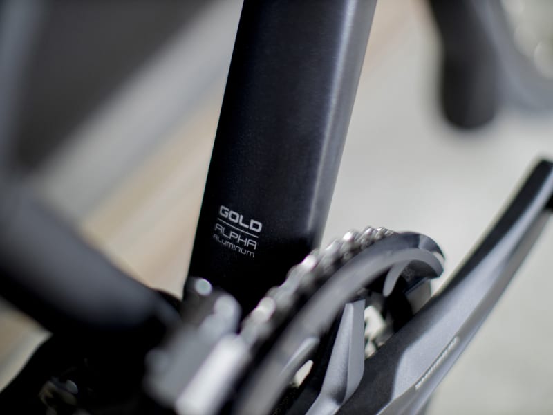 Trek fx 3 online gold alpha aluminum