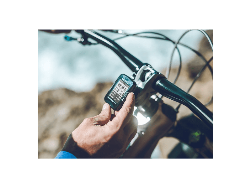 Macro plus gps store