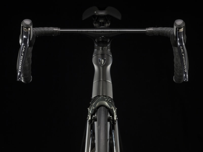 Trek madone hotsell women's road bike
