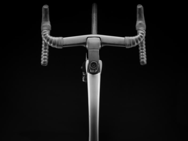 Trek madone slr 7 disc review best sale