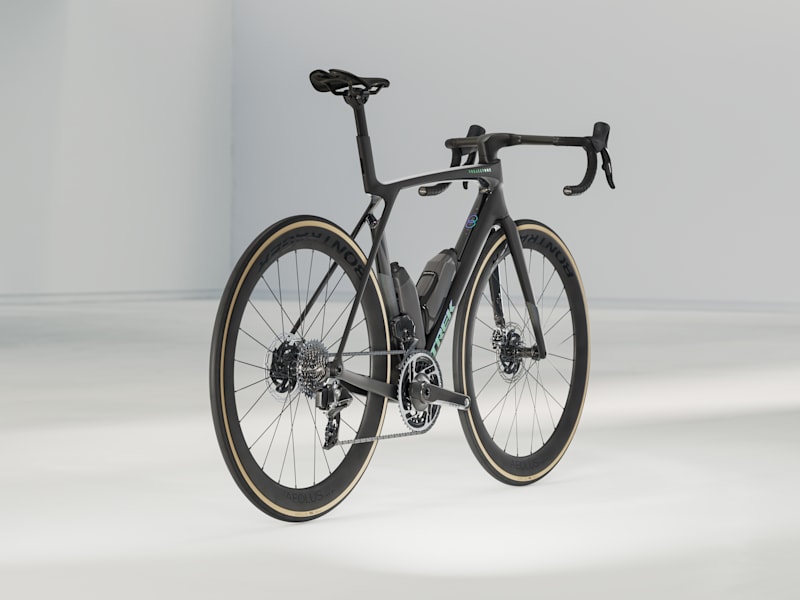 Trek madone slr 8 for sale deals