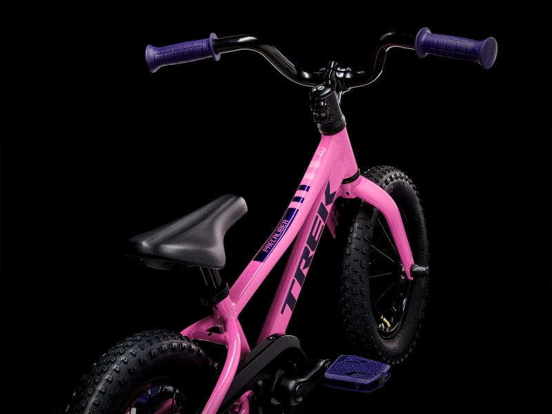 Trek precaliber on sale 12 pink