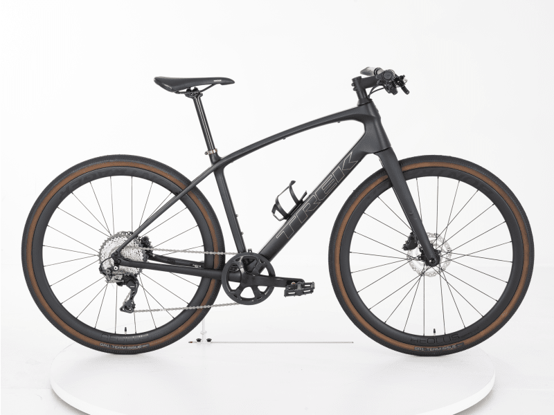 Trek fx sport discount 6 vs specialized sirrus