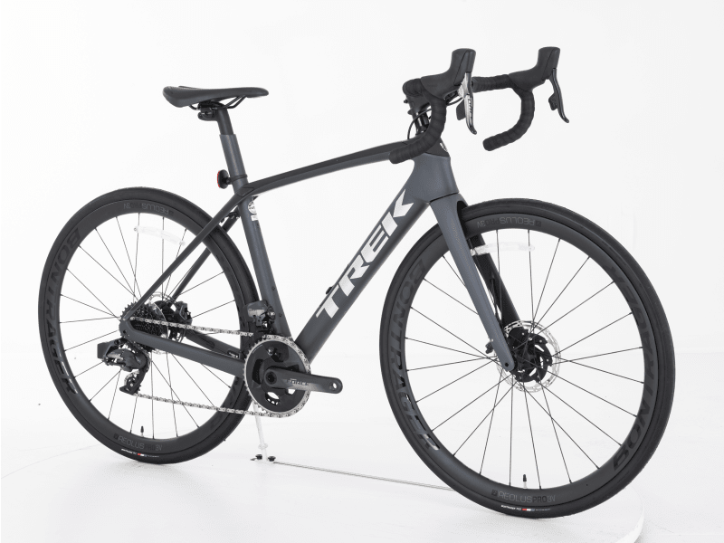 Trek sl7 domane best sale 2020