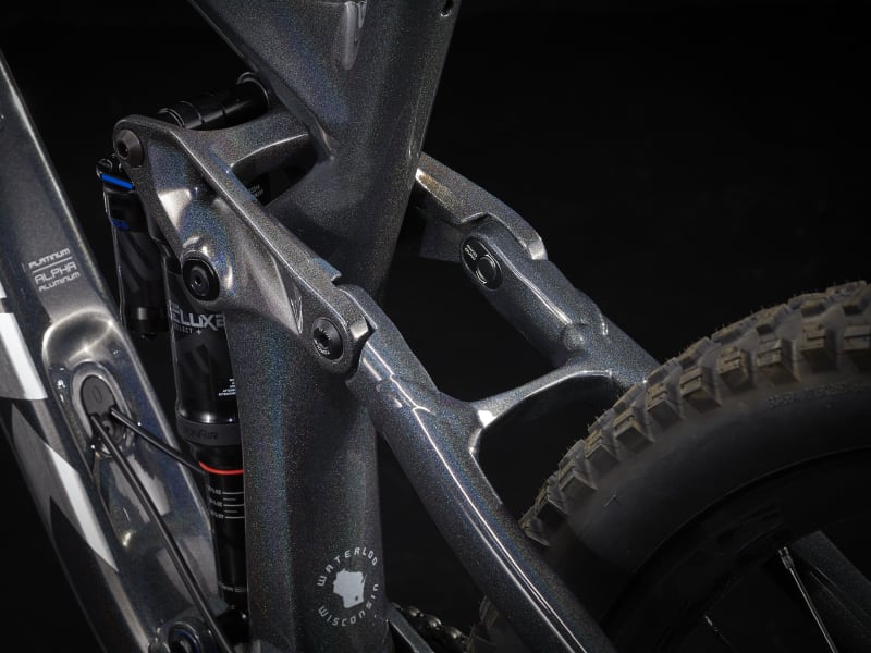 Trek remedy 2025 8 carbon