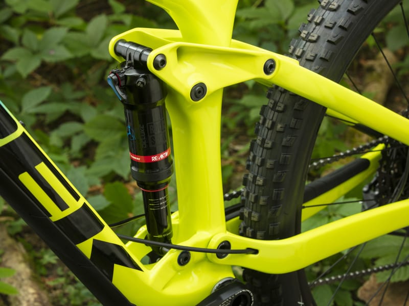 Trek remedy deals 9.7 carbon