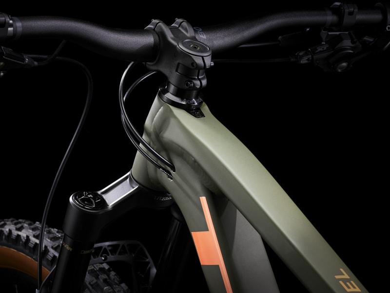 2016 trek top sales fuel 8 blue book