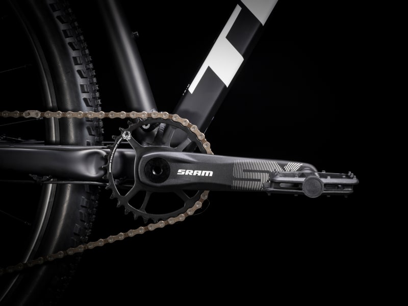 Trek x hot sale caliber 8 2020