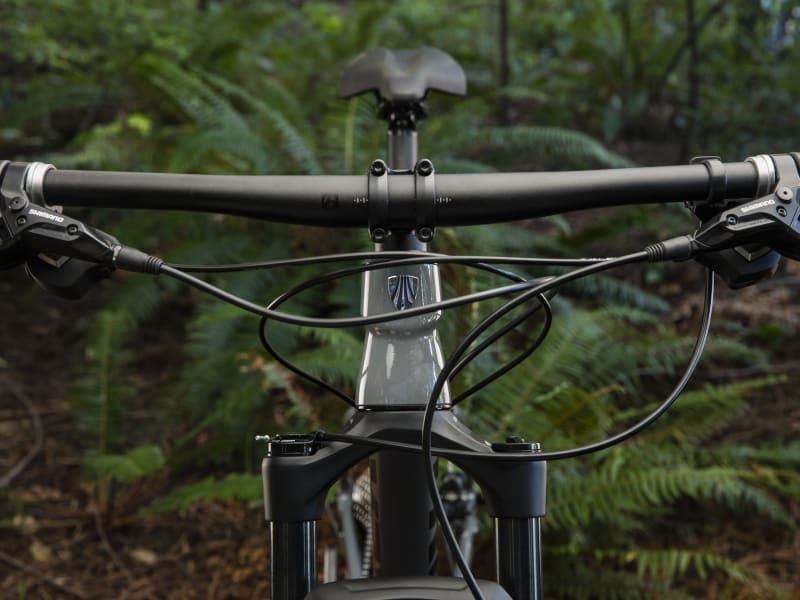 Trek x caliber 9 2019 deals specs