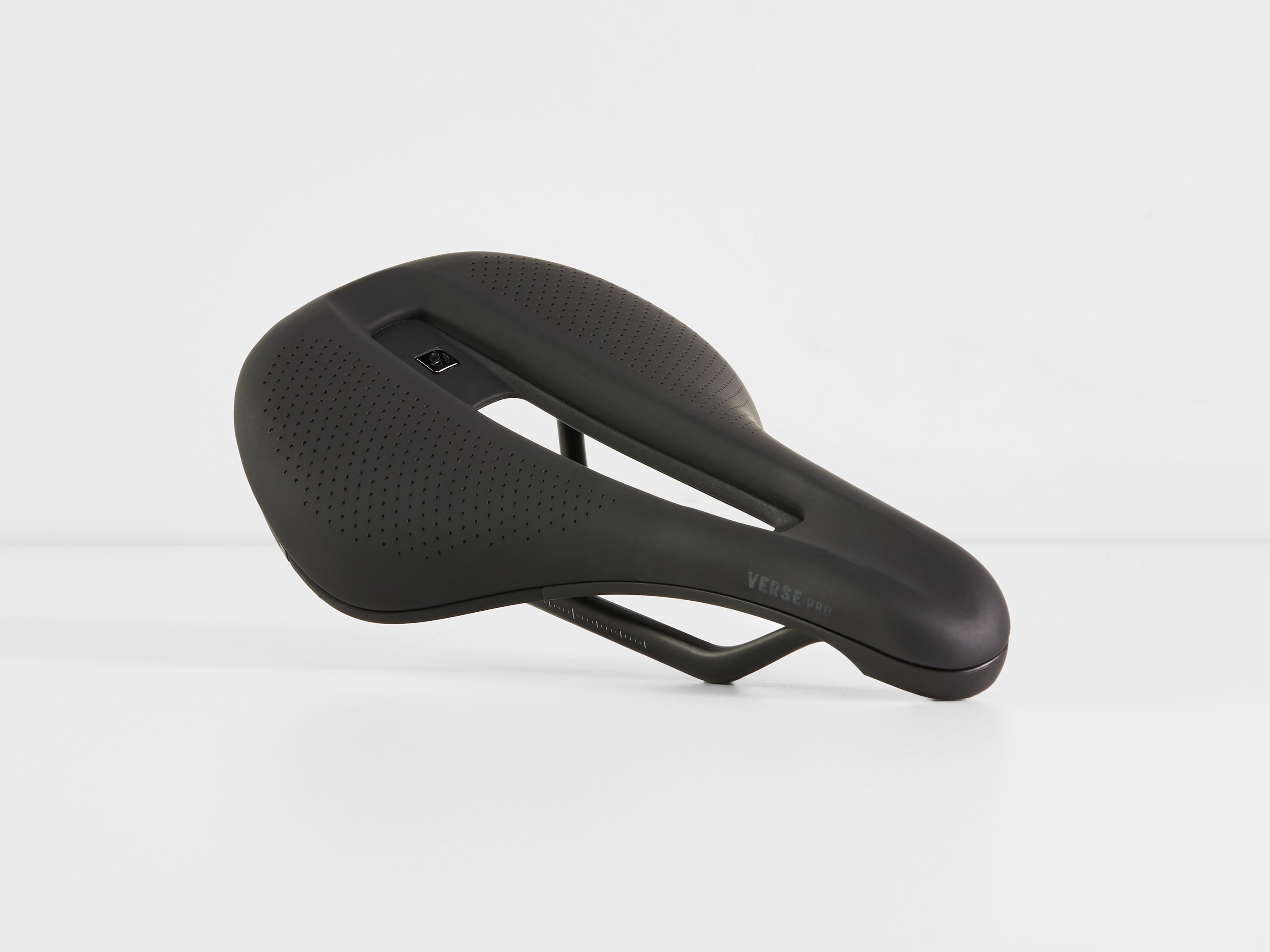 新品Bontrager Verse Pro Short Saddle 155mm BontragerVerseShortProSaddle-
