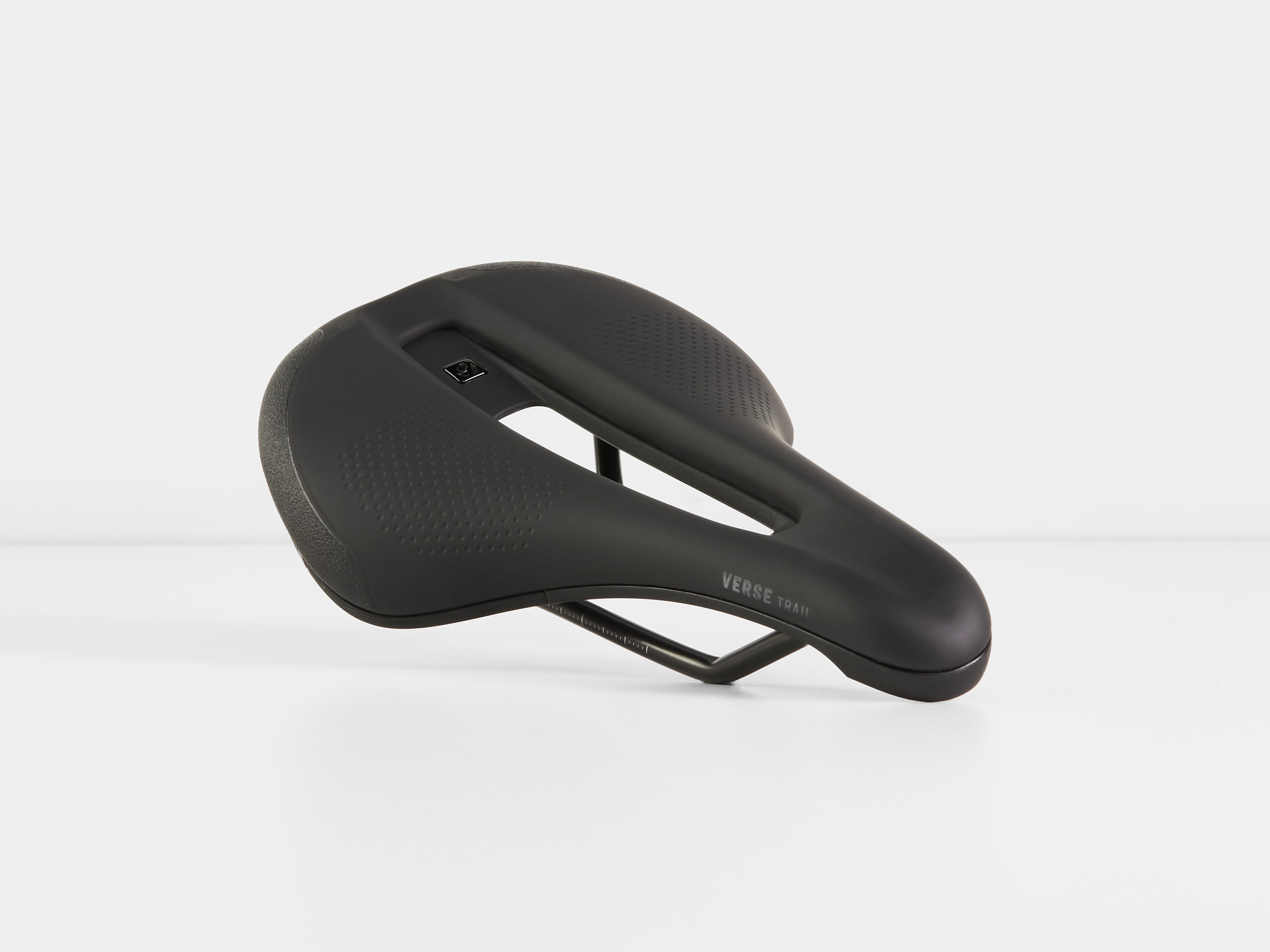 も*ち様 Bontrager Verse Short Proバイクサドル　145 BontragerVerseShortTrailEliteS