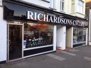 Cycles uk leigh on sea outlet