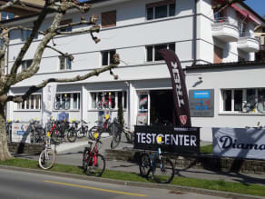 Trek stockists top