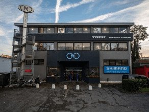 Trek flagship store store