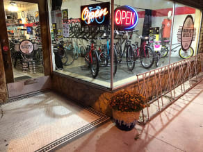 Trek bicycle dealers cheap