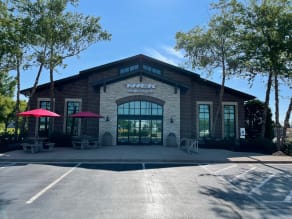 Trek store hours 2025
