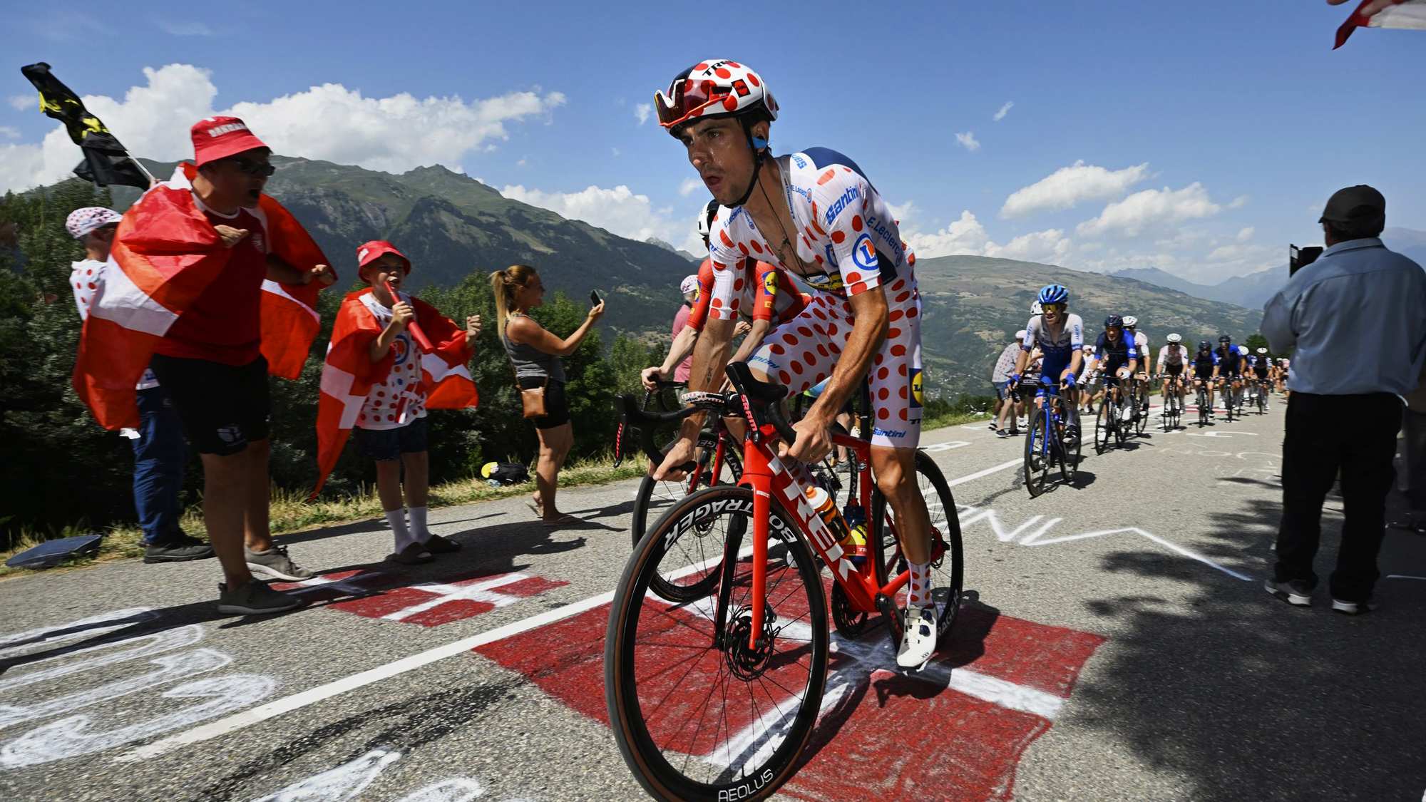 2024 Émonda SLR Disc Road Frameset banner 1