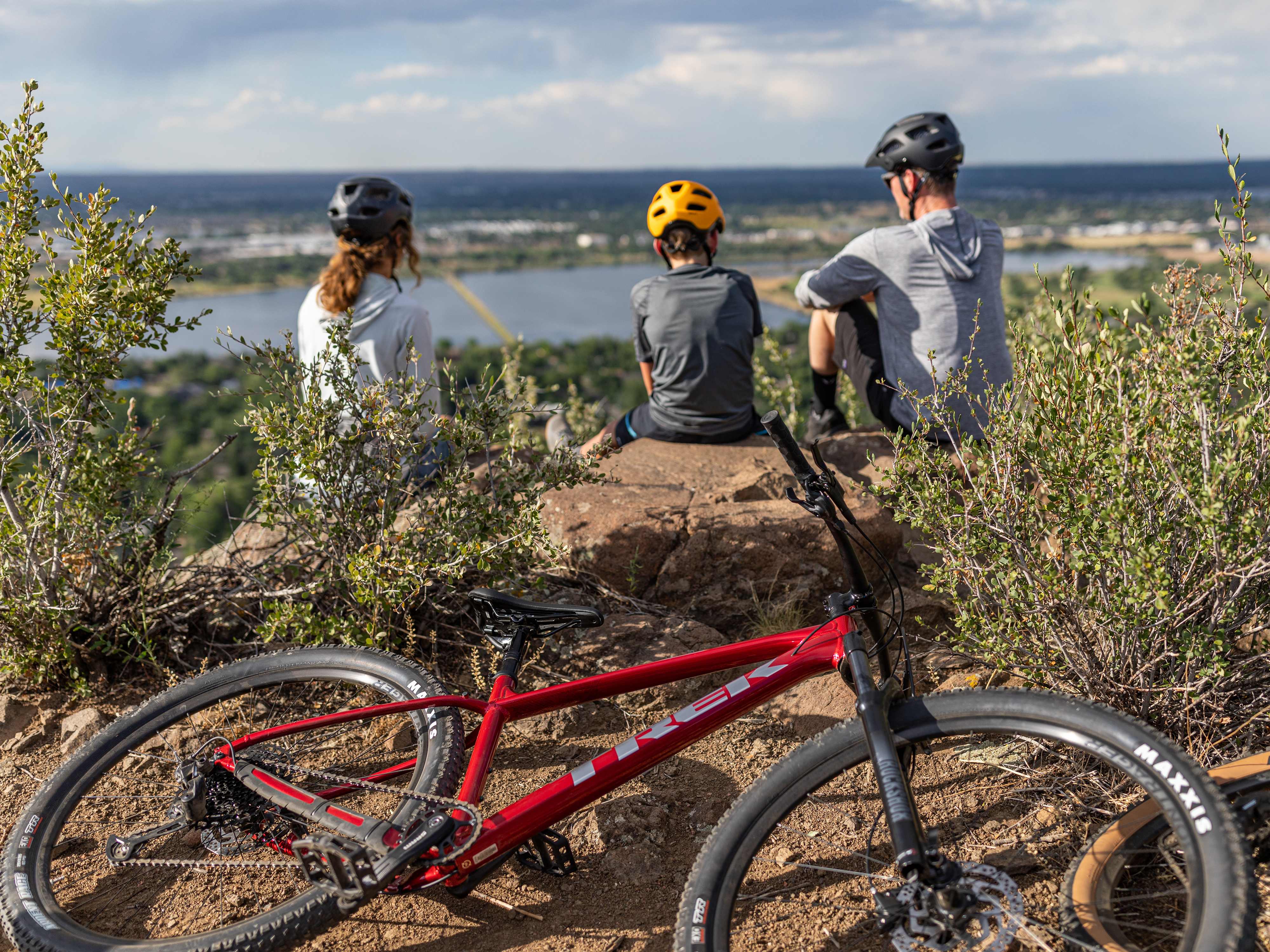 2026 Marlin 6 Gen 3 Hardtail Mountain Bike banner 1