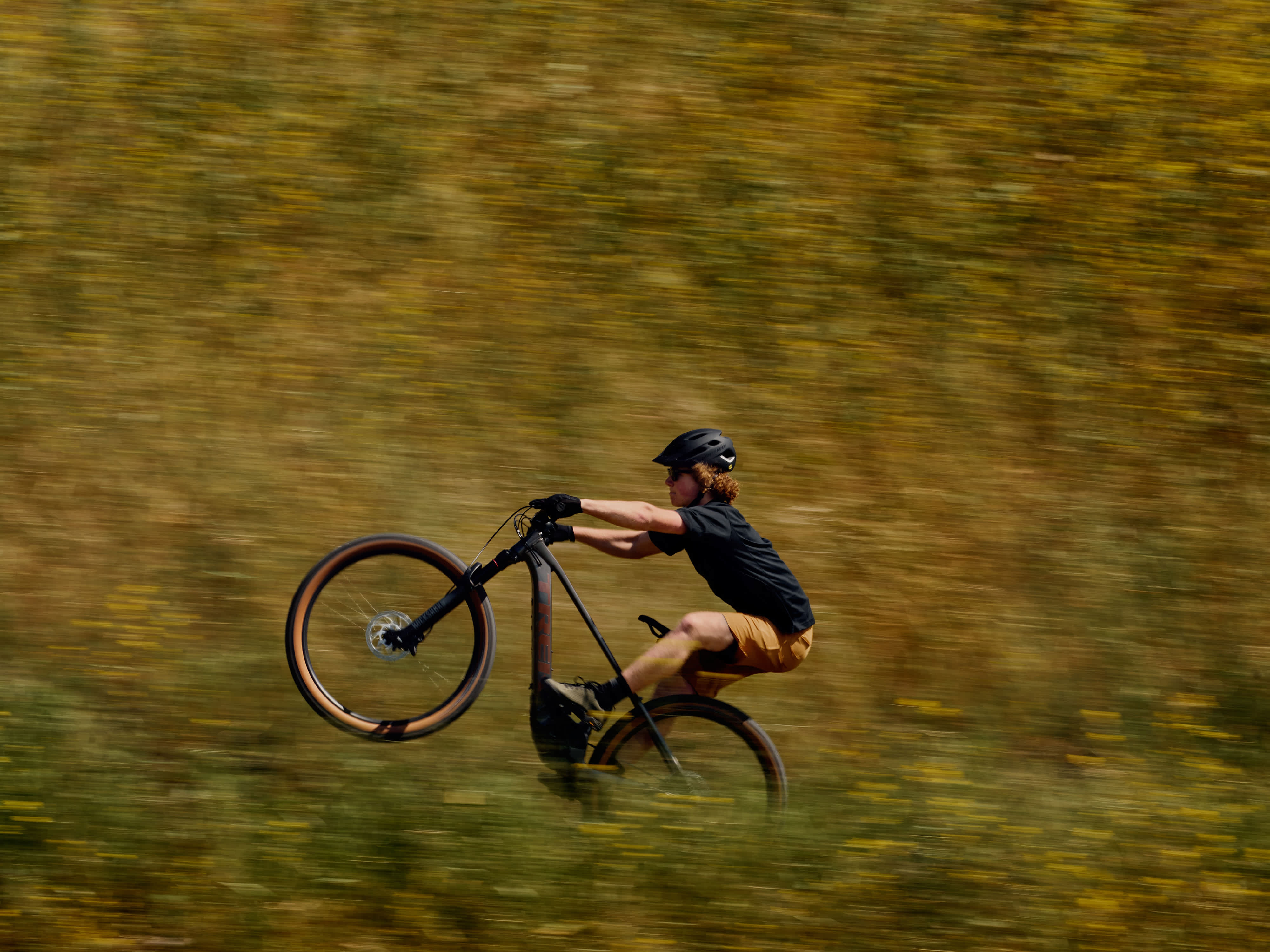 2025 Marlin+ 6 Hardtail Electric Mountain Bike banner 1