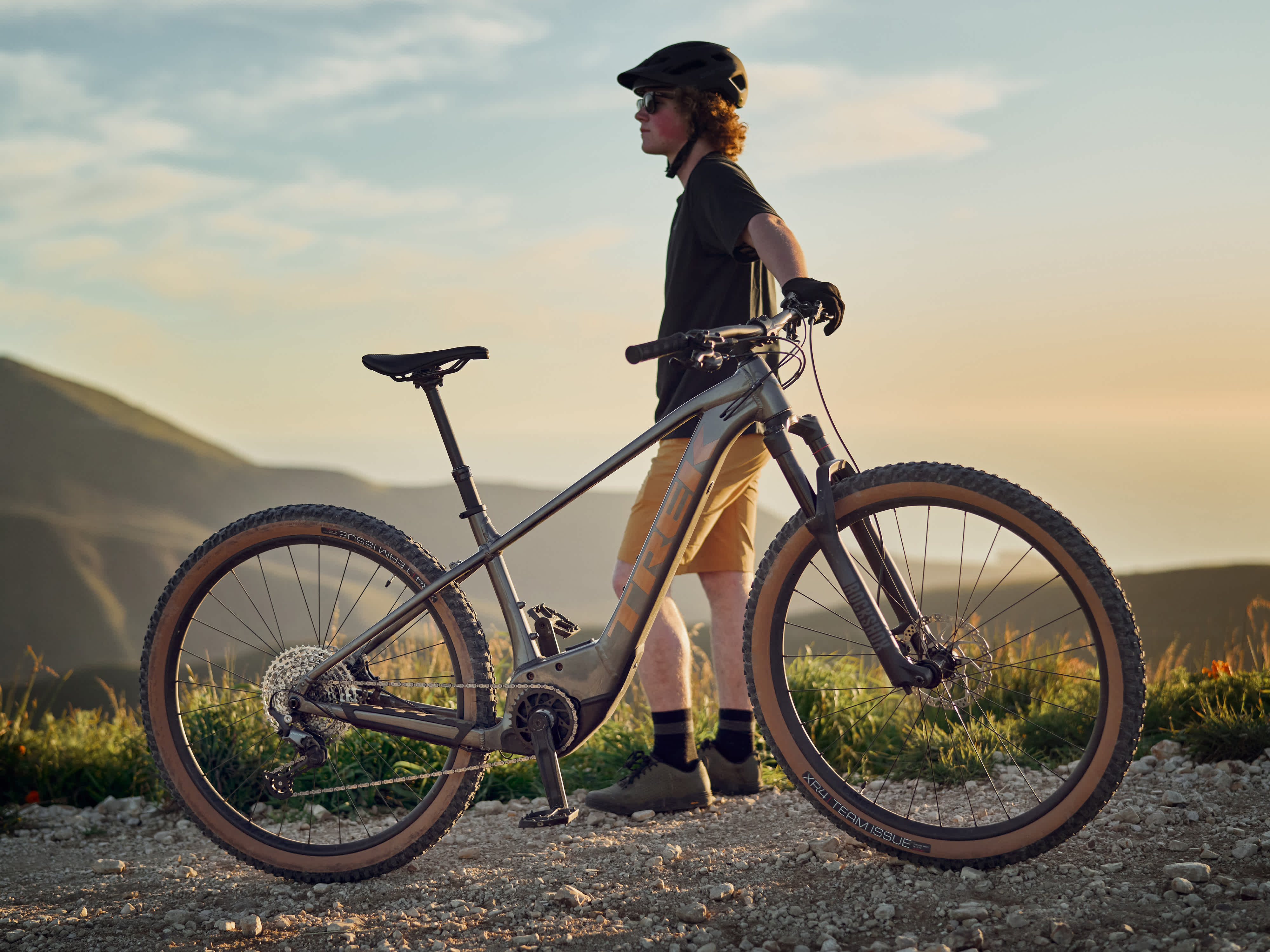 2025 Marlin+ 6 Hardtail Electric Mountain Bike banner 5