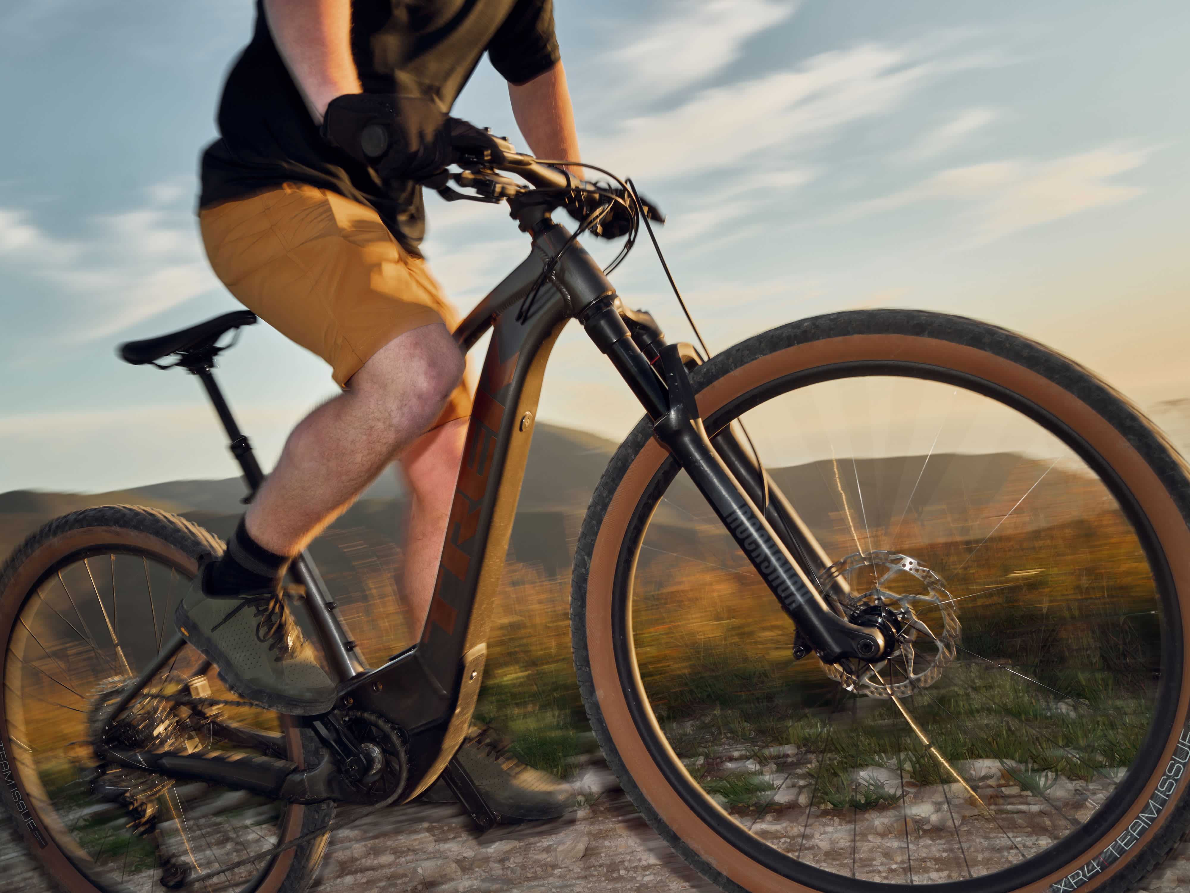 2025 Marlin+ 6 Hardtail Electric Mountain Bike banner 6