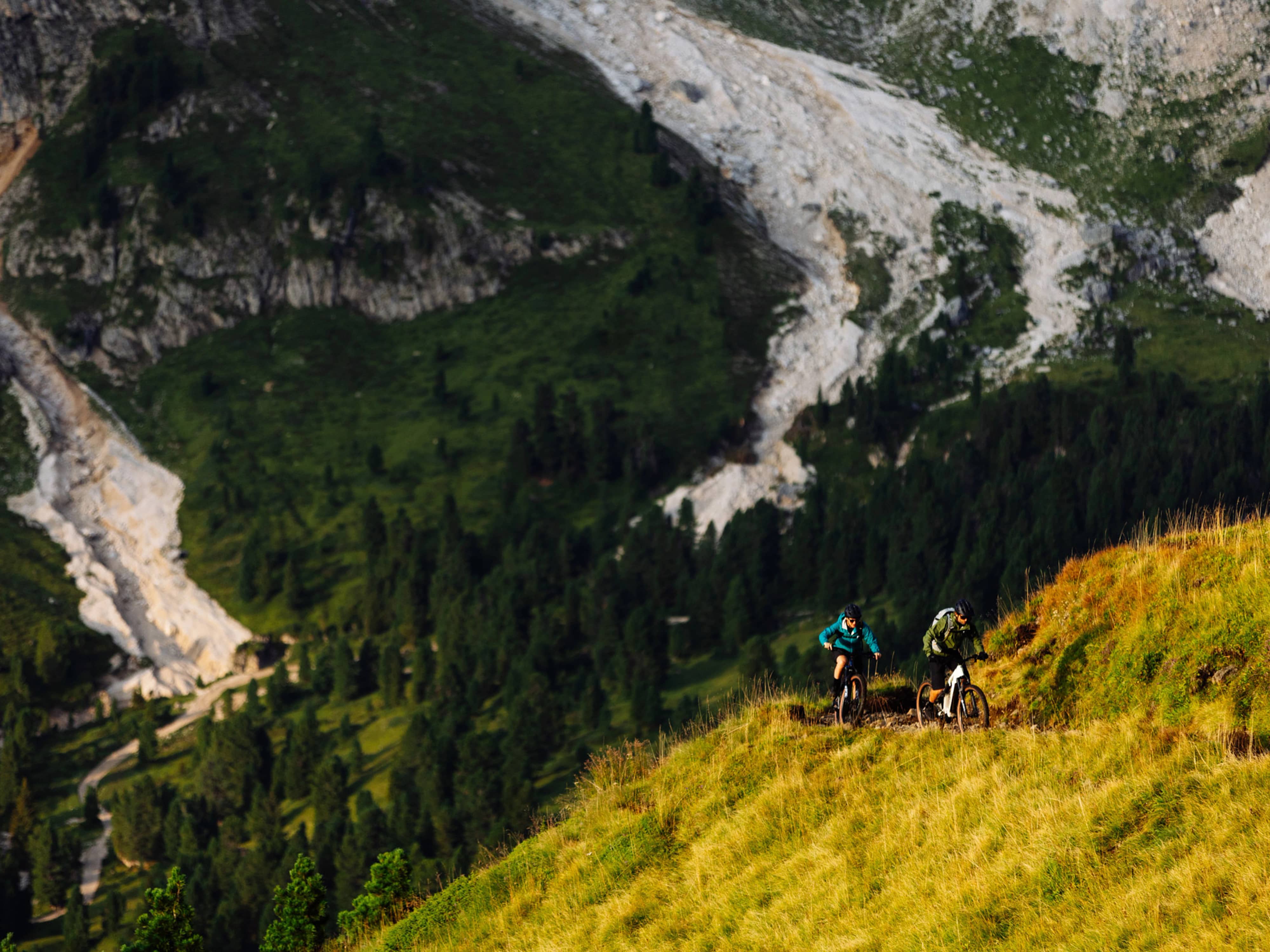 2026 Powerfly FS+ 4 Gen 4 Full Suspension Electric Mountain Bike banner 1