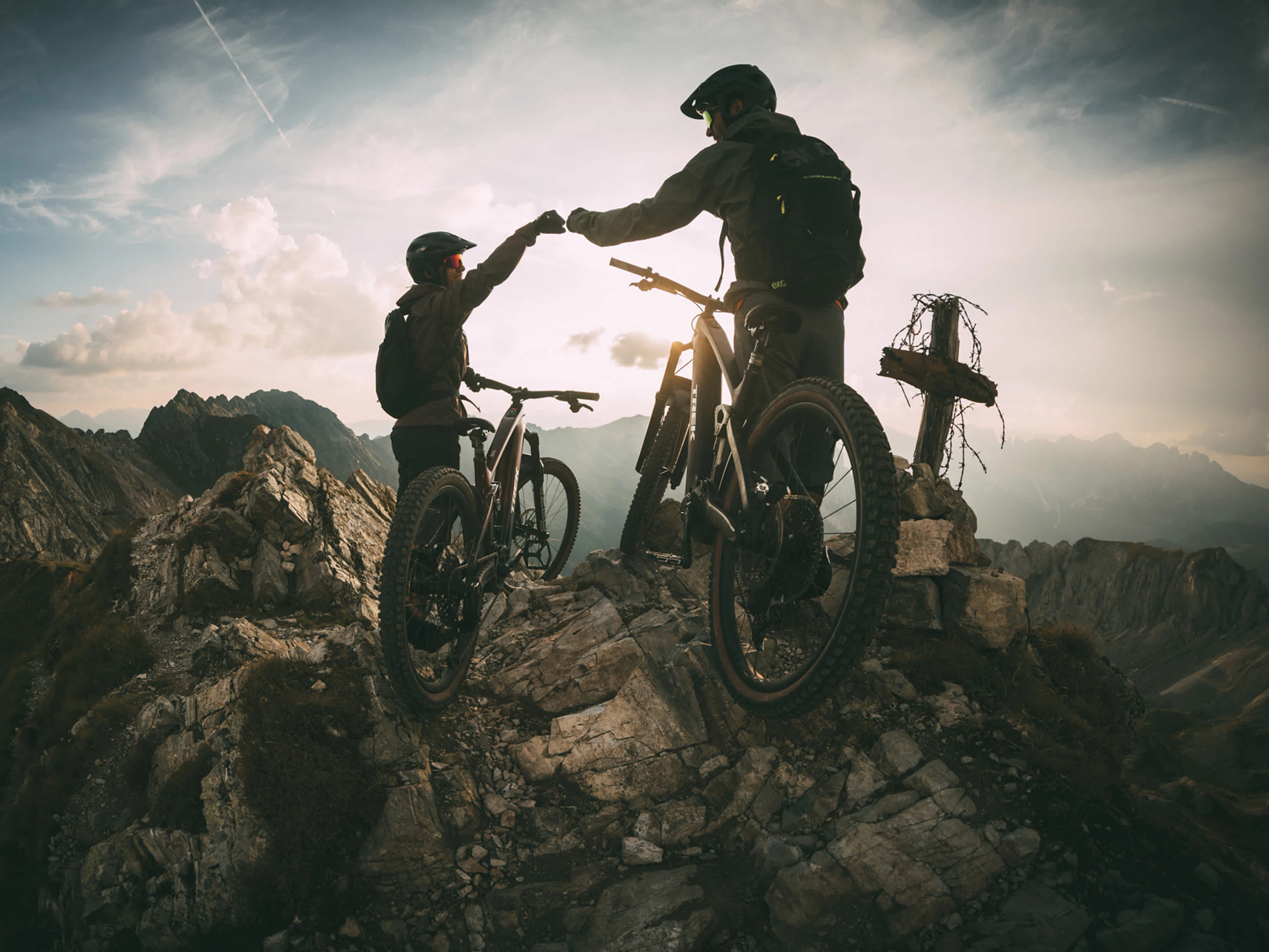 2026 Rail+ 8 Gen 5 Full Suspension Electric Mountain Bike banner 5